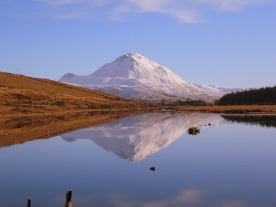 Mount Errigal r